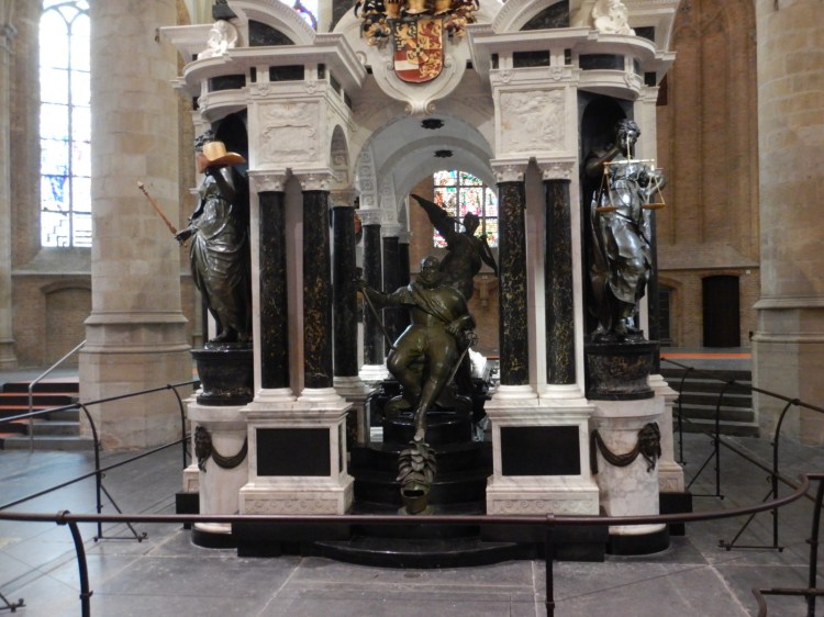 DDD055CD-41FD-4911-B892-420DE17D1647